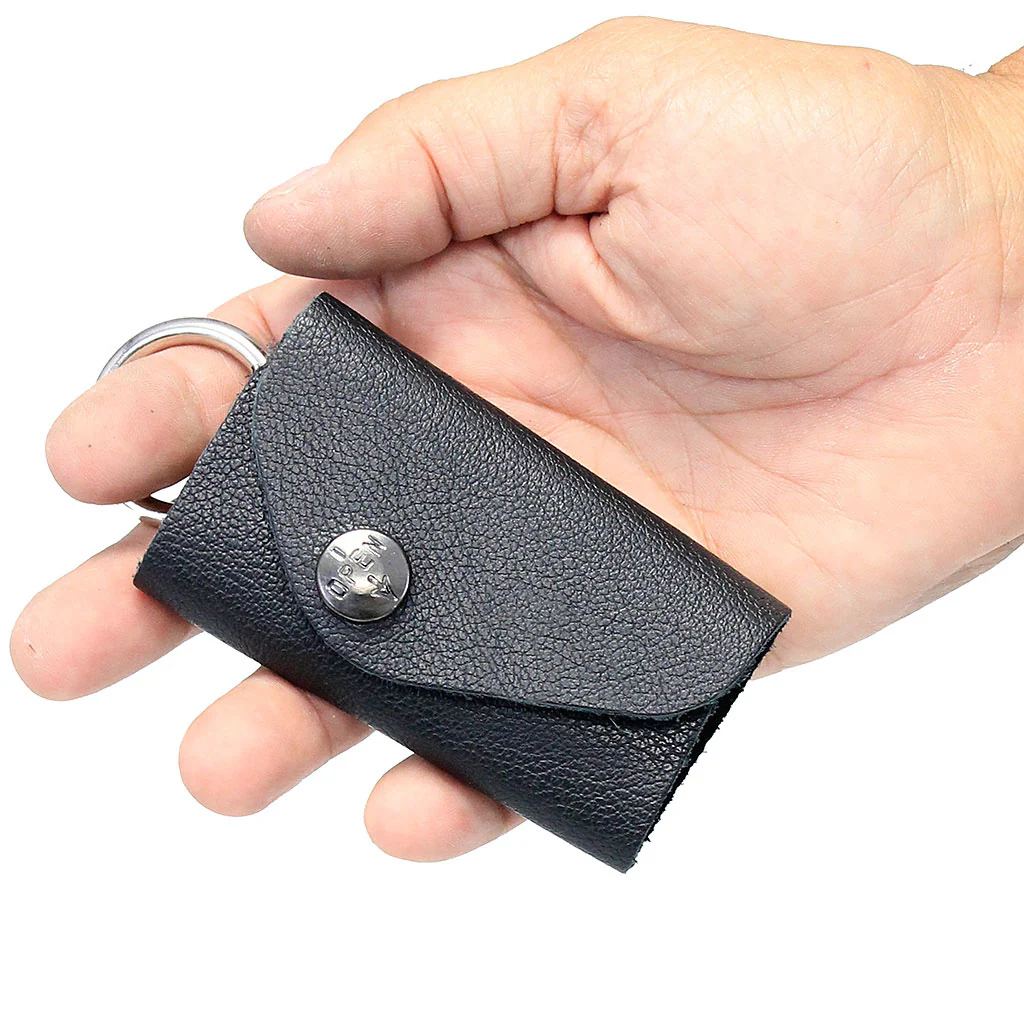 6 Key Leather Key Case with Finger Ring #AC22041SR - Image 2